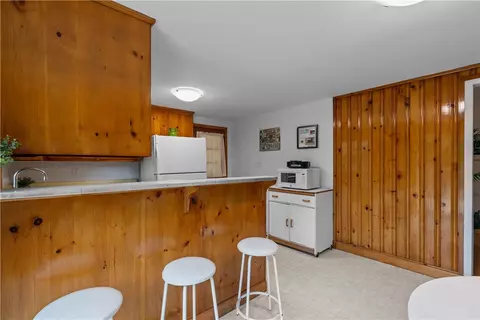 11 Cedar Ave, Middletown, RI 02842 photo 18