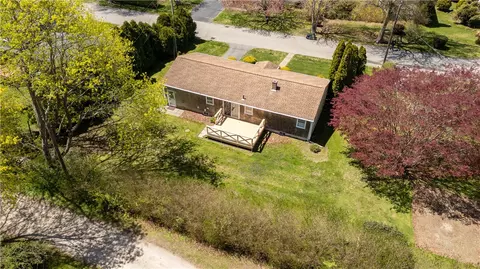 11 Cedar Ave, Middletown, RI 02842 photo 42