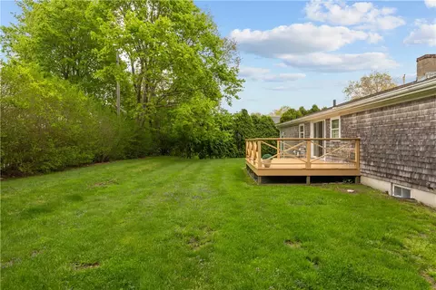 11 Cedar Ave, Middletown, RI 02842 photo 29