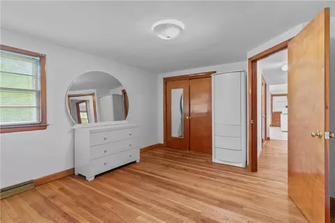 11 Cedar Ave, Middletown, RI 02842 photo 11