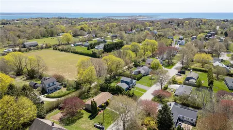11 Cedar Ave, Middletown, RI 02842 photo 36