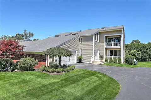 9 Hanley Farm Rd #9, Warren, RI 02885