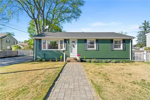 150 Allen Ave, Riverside, RI 02915