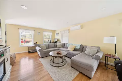 2 Kennedy Rd, Foster, RI 02825 photo 10