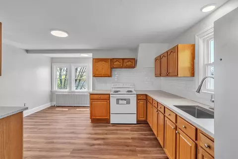 32 Summer St, Woonsocket, RI 02895 photo 39