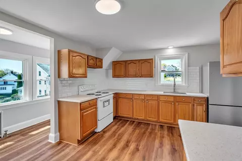 32 Summer St, Woonsocket, RI 02895 photo 37