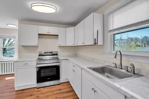 32 Summer St, Woonsocket, RI 02895 photo 23