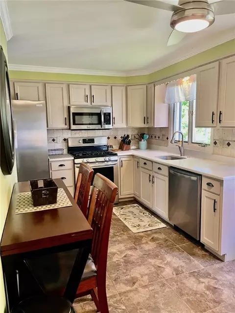 112 Lemay Rd, Woonsocket, RI 02895 photo 15