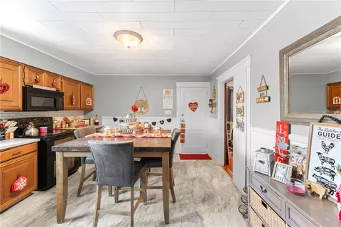 223 Paradis Ave, Woonsocket, RI 02895 photo 9