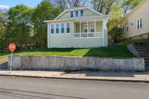 223 Paradis Ave, Woonsocket, RI 02895 photo 2