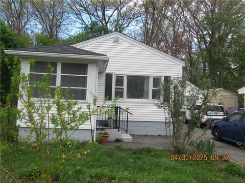 170 Congress St, Woonsocket, RI 02895 photo 15