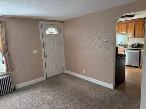 357 Chapmans Ave, Warwick, RI 02886 photo 3