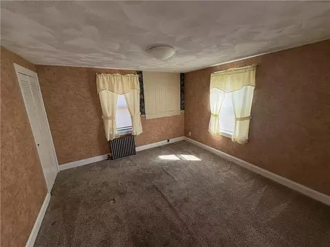 357 Chapmans Ave, Warwick, RI 02886 photo 8