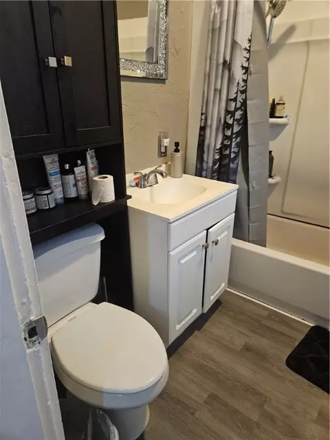 Bath - 107 Willow St, Woonsocket, RI 02895 photo 2 of 2