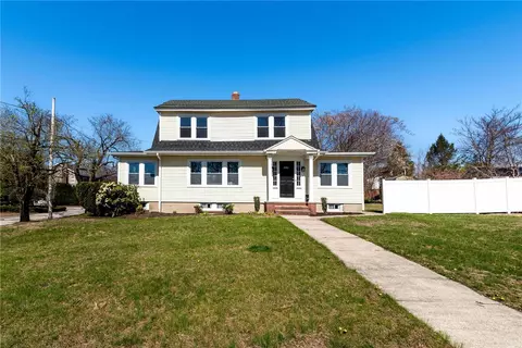 888 Providence St, West Warwick, RI 02893