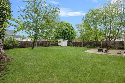 Exterior - 83 Myrtle Ave, Warwick, RI 02886 photo 7 of 8