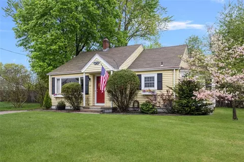 Exterior - 83 Myrtle Ave, Warwick, RI 02886 photo 2 of 8