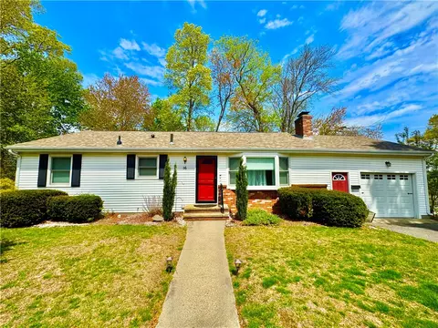 16 Grove Ave, Johnston, RI 02919