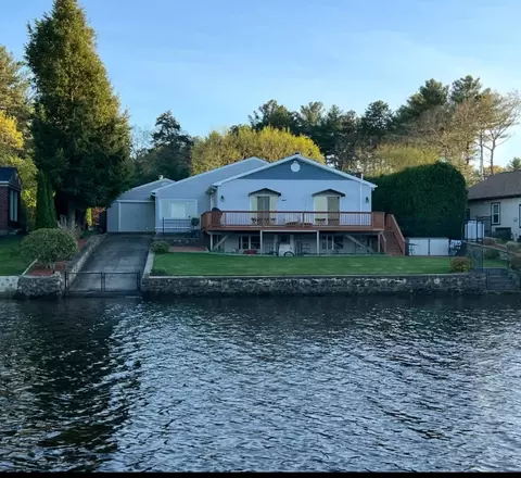 133 Reservoir Rd, Coventry, RI 02816