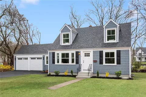 5 Eugene St, East Greenwich, RI 02818