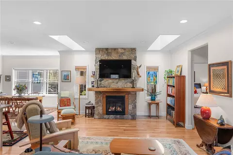 Living - 40 Lloyd Bowen Ct, Glocester, RI 02814 photo 2 of 2