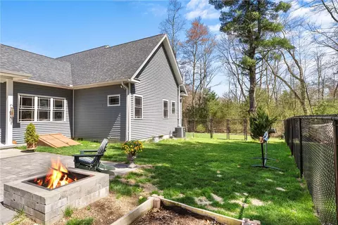 Exterior - 40 Lloyd Bowen Ct, Glocester, RI 02814 photo 11 of 12
