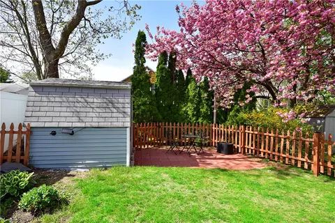89 Rock Ave, Warwick, RI 02889 photo 32