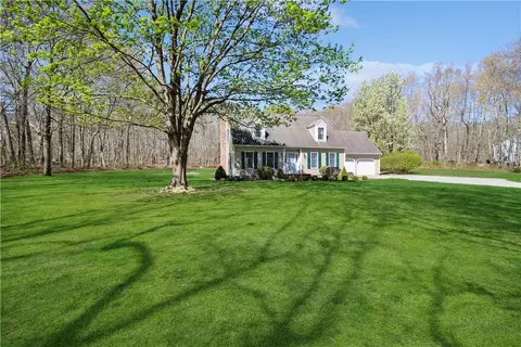 107 Hangman Hill Rd, North Stonington, CT 06359