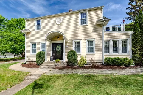 43 Brayton Rd, Smithfield, RI 02917