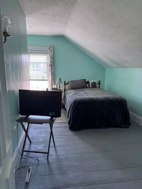 Bedroom - 1207 Mendon Rd, Woonsocket, RI 02895 photo 1 of 3