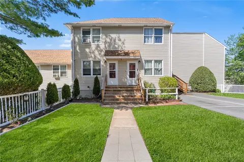 10 Burleigh St #6, Providence, RI 02904