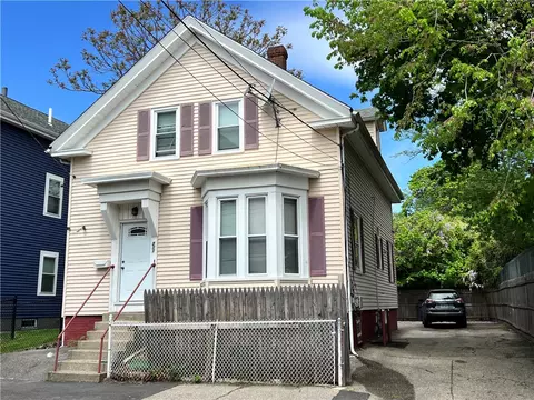 211 Oxford St, Providence, RI 02905