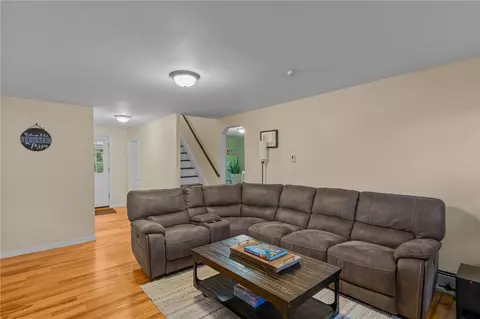 30 Hebert St, Coventry, RI 02816 photo 5