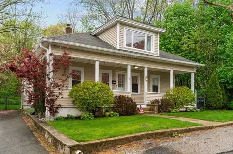 30 Hebert St, Coventry, RI 02816