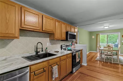 30 Hebert St, Coventry, RI 02816 photo 13