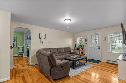 30 Hebert St, Coventry, RI 02816 photo 7