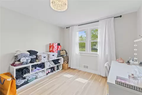 Bedroom - 49 Naples Ave, Warwick, RI 02886 photo 2 of 2