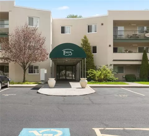 31 Devereux St #107, Providence, RI 02909
