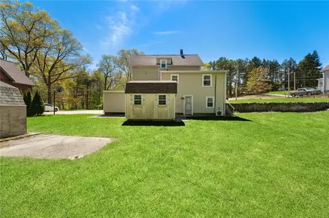 880 Logee St, Woonsocket, RI 02895 photo 5
