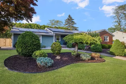 71 Orlando Dr, North Providence, RI 02904