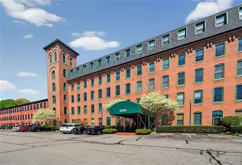 300 Front St #505, Pawtucket, RI 02860