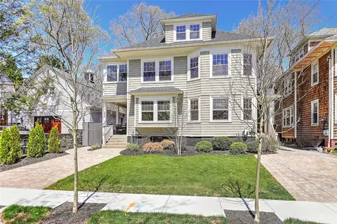 256 President Ave, Providence, RI 02906