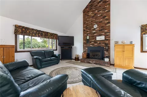 Living - 82 Uzzi Ave, Westerly, RI 02891 photo 2 of 3