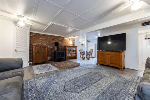 Living - 82 Uzzi Ave, Westerly, RI 02891 photo 3 of 3