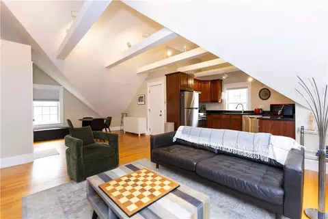 133 Sixth St #3, Providence, RI 02906