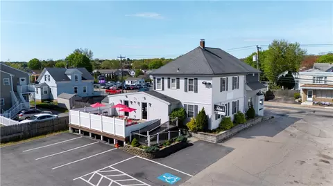 659 Killingly St, Johnston, RI 02919