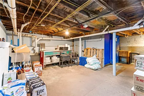 659 Killingly St, Johnston, RI 02919 photo 29