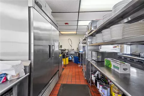 659 Killingly St, Johnston, RI 02919 photo 19
