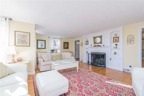 251 Crestwood Rd, Warwick, RI 02886 photo 18