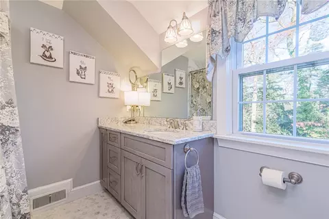 251 Crestwood Rd, Warwick, RI 02886 photo 28